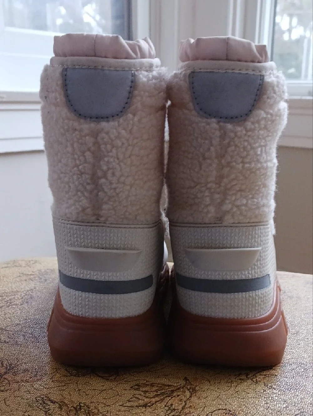 Hunter Kids Cream Sherpa Boots